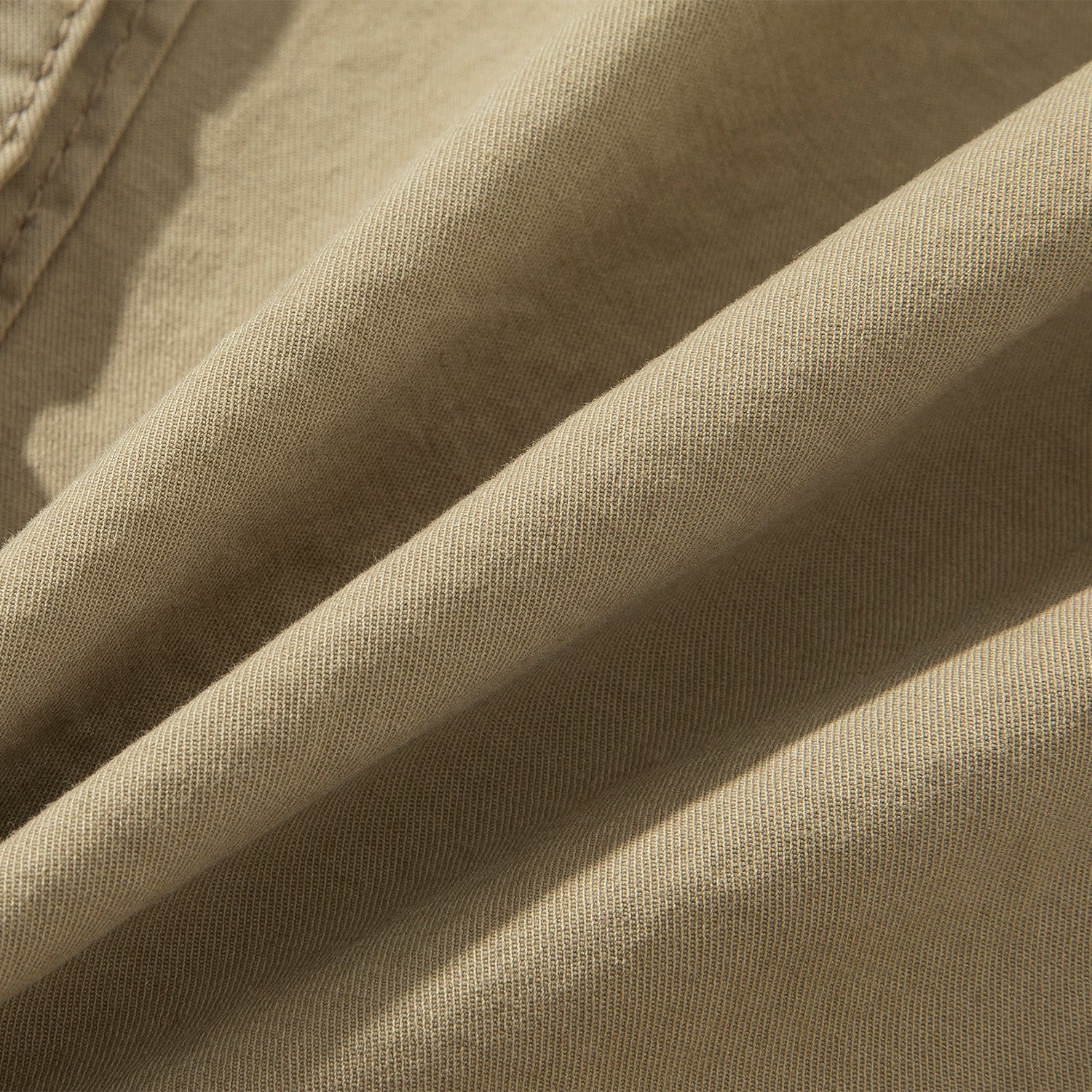 Below-the-Knee Cargo Shorts #2238