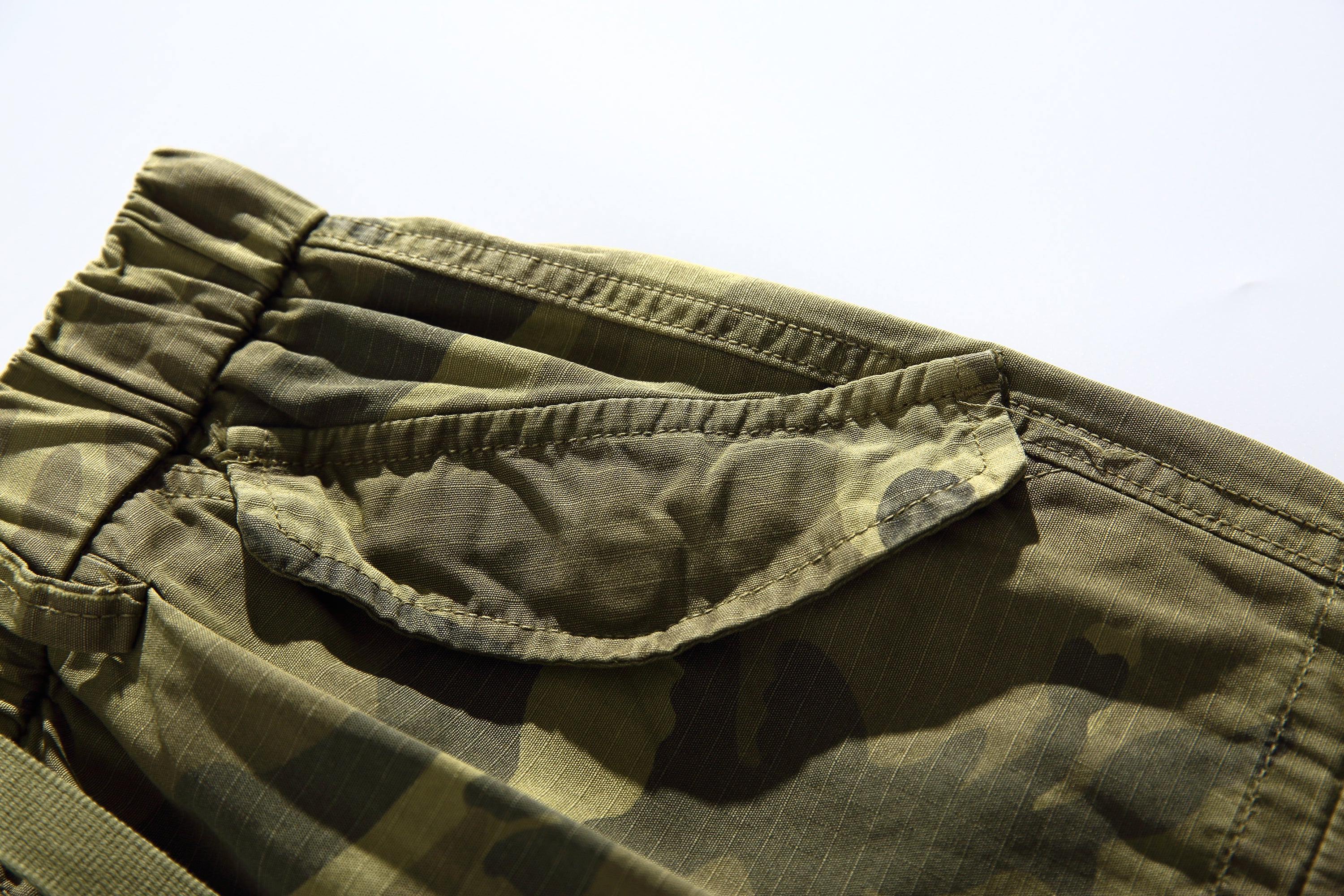 Short treillis multi-poches n°1755